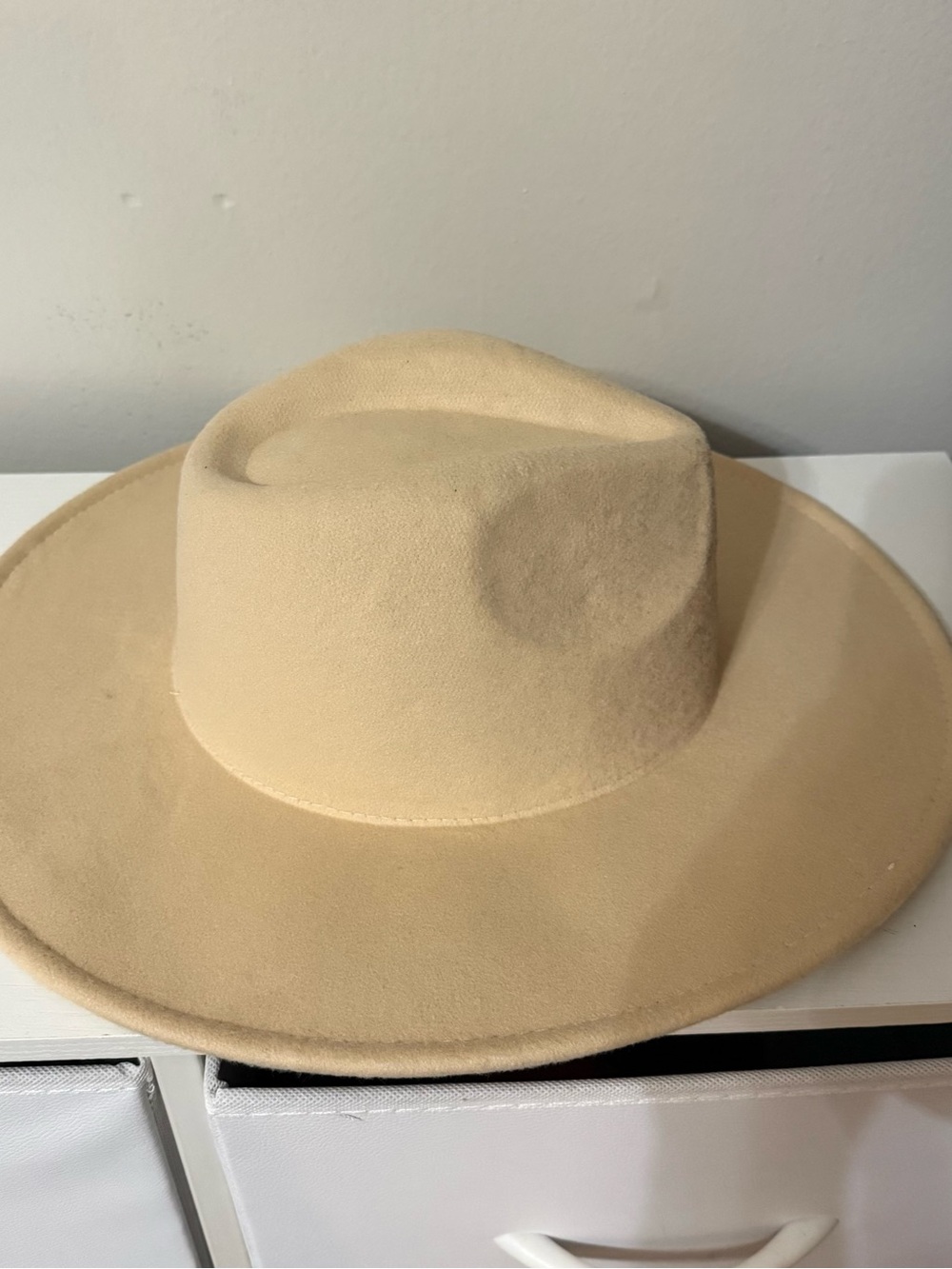 Neutral Wide-Brim Wool Felt Hat - Beige
